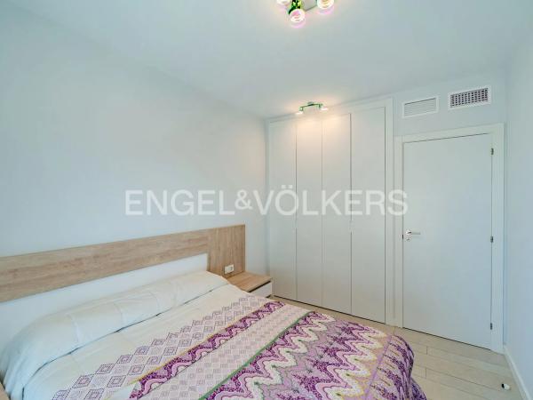 Piso en avenida Artista Remigio Soler López, 9