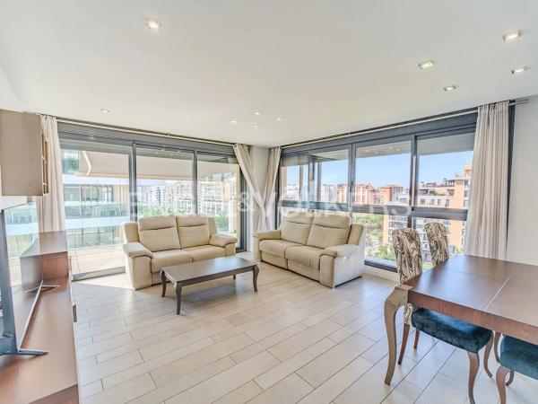 Piso en avenida Artista Remigio Soler López, 9