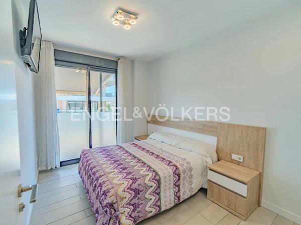 Piso en avenida Artista Remigio Soler López, 9