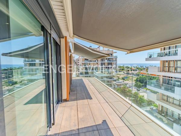 Piso en avenida Artista Remigio Soler López, 9