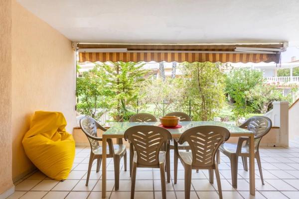 Chalet adosado en calle Atún, 1