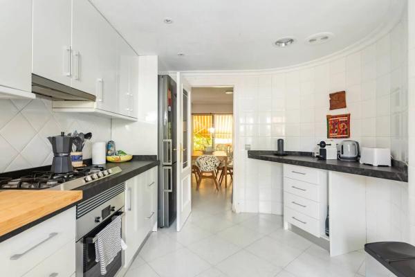 Chalet adosado en calle Atún, 1