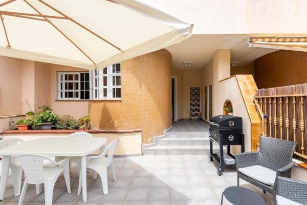 Chalet adosado en calle Atún, 1