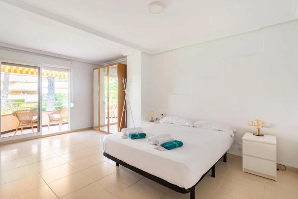 Chalet adosado en calle Atún, 1