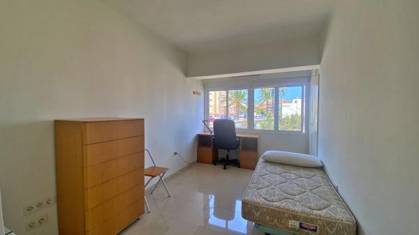 Piso en Cl Jaime Maria Buch