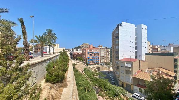 Piso en Cl Jaime Maria Buch