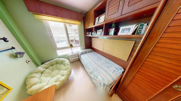 Chalet adosado en calle Ceuta