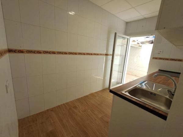 Piso en Barrio Colonia Requena - Virgen del Carmen