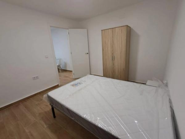 Piso en Barrio Colonia Requena - Virgen del Carmen