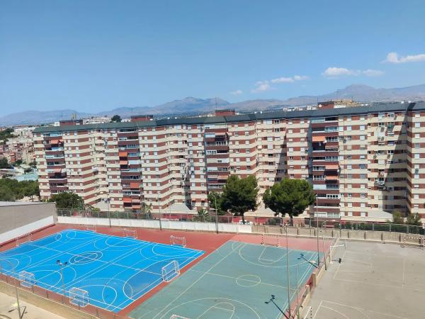 Piso en calle Pintor Pedro Camacho