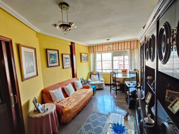 Piso en calle Pintor Pedro Camacho