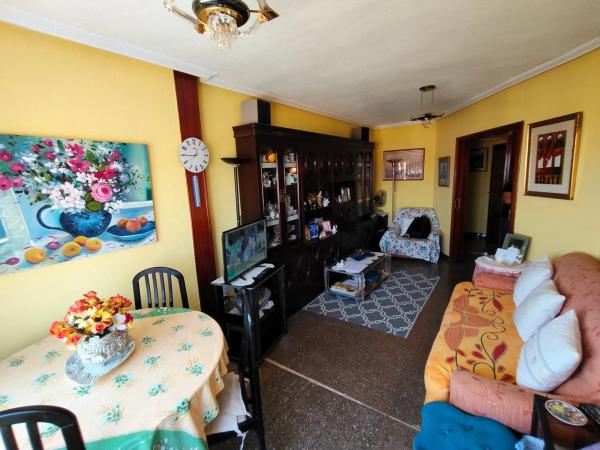 Piso en calle Pintor Pedro Camacho