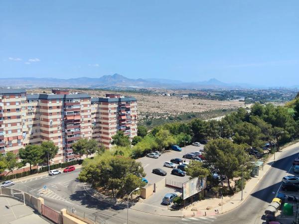 Piso en calle Pintor Pedro Camacho