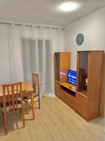 Estudio en plaza de Oran, 7