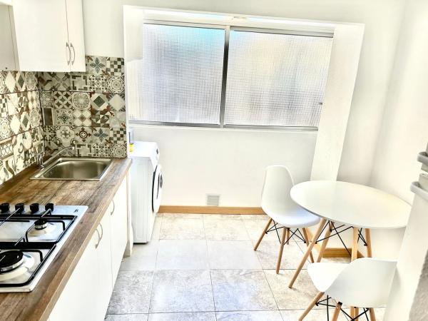 Estudio en plaza de Oran, 7