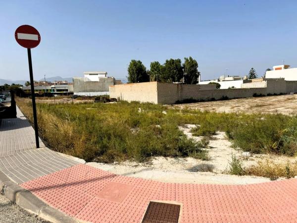 Terreno en calle Alcalde José Bru Mora, 7