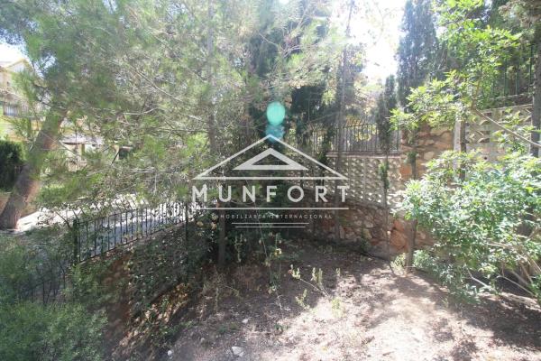 Terreno en Barrio Campoamor