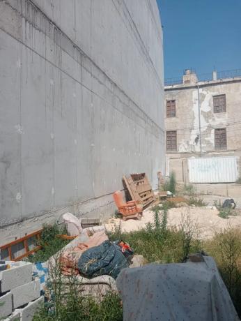 Terreno en calle Antonio Piniés, 14