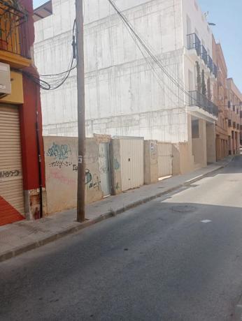 Terreno en calle Antonio Piniés, 14