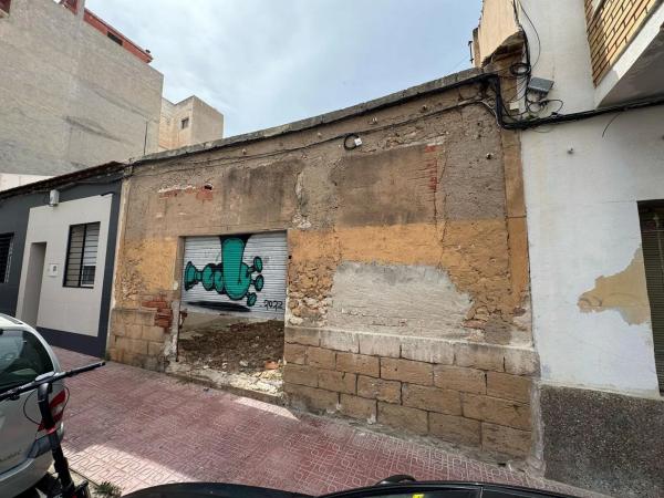Terreno en calle San Pascual, 16
