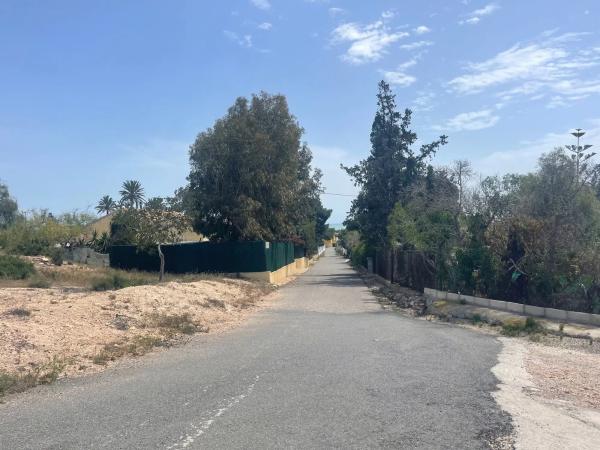 Terreno en calle Brujula, 9018 a