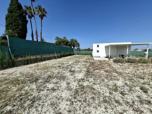 Terreno en Partida Marina