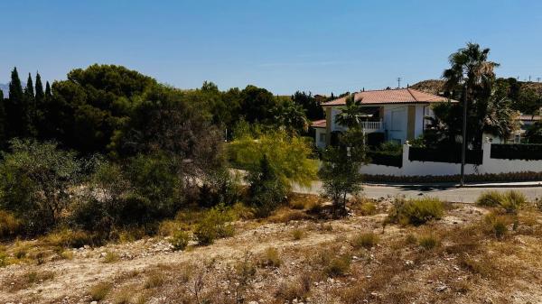 Terreno en calle Hinojo, 1