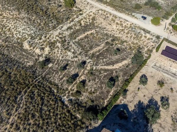 Terreno en calle Hacienda, 16 -22