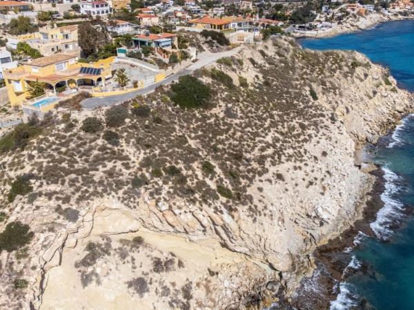 Terreno en calle de la Nucía, 85 -91