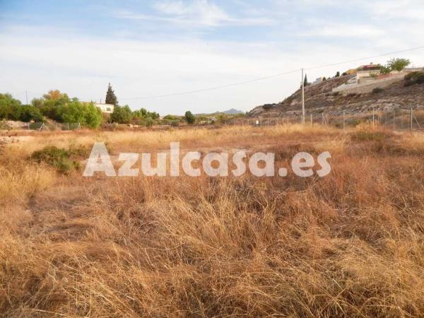 Terreno en calle Mar Tirreno