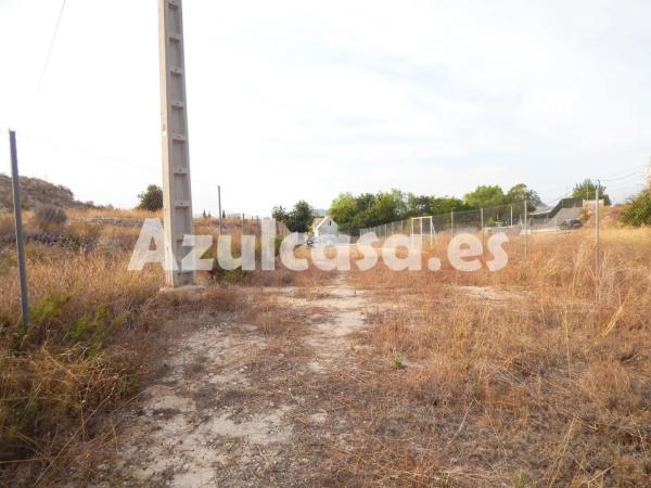 Terreno en calle Mar Tirreno