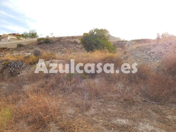 Terreno en calle Mar Tirreno