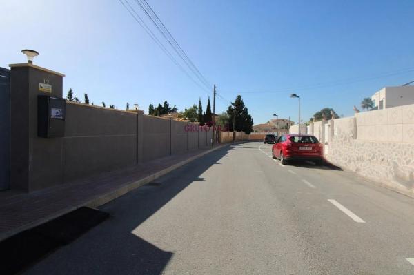 Terreno en calle Benacantil, 8