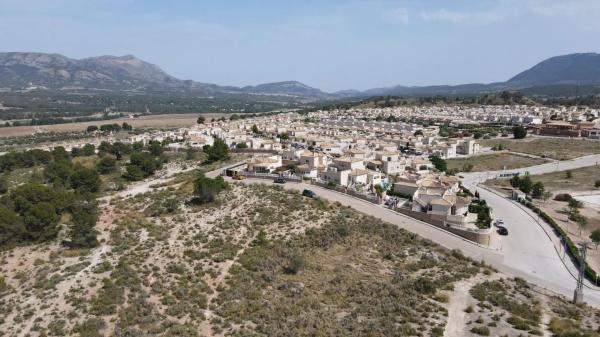 Terreno en calle Madrid
