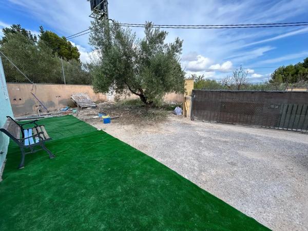 Terreno en camino de viñas