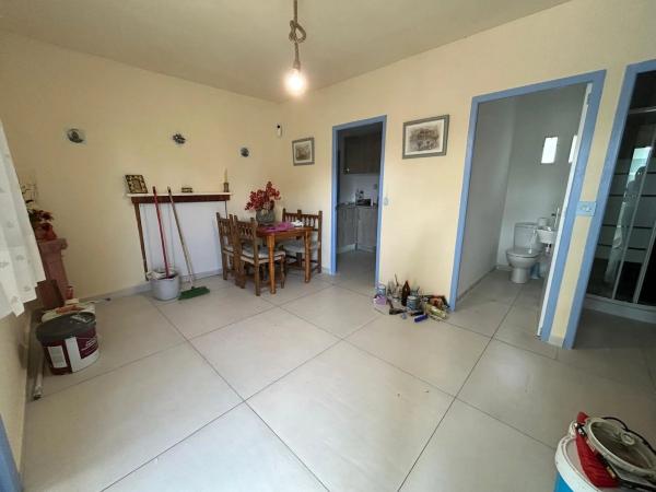 Terreno en camino de viñas