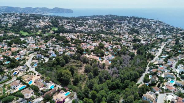 Terreno en Cala Advocat - Baladrar