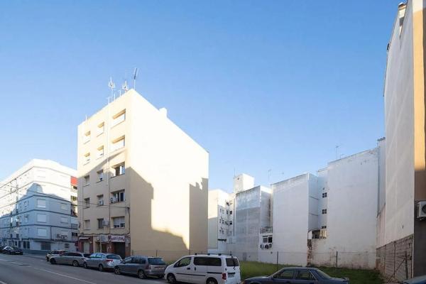 Terreno en avenida d'Alcoi