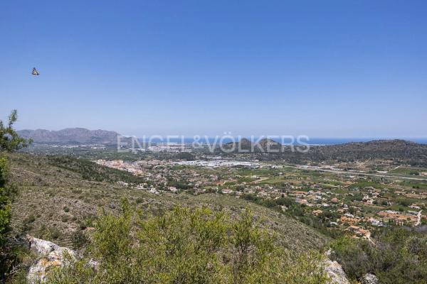 Terreno en Gata de Gorgos