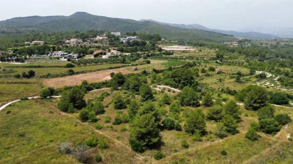 Terreno en Partida Comunes-Adsubia