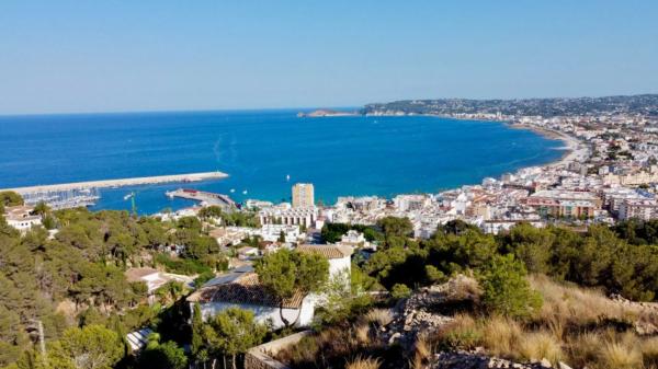 Terreno en Urbanizacion Corona la 4