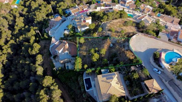 Terreno en Urbanizacion Corona la 4