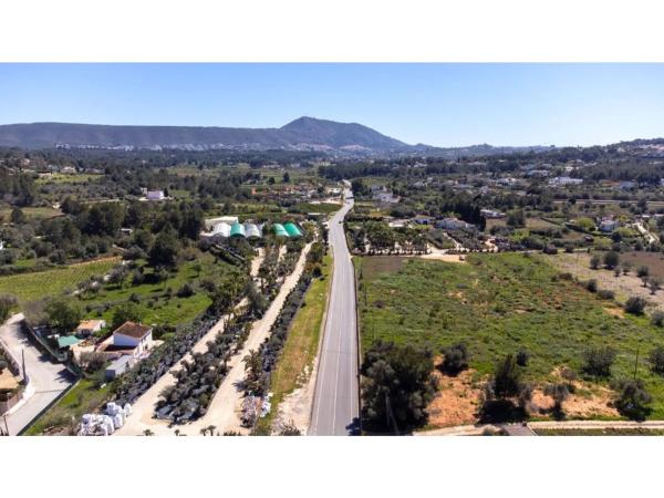 Terreno en Partida Comunes-Adsubia