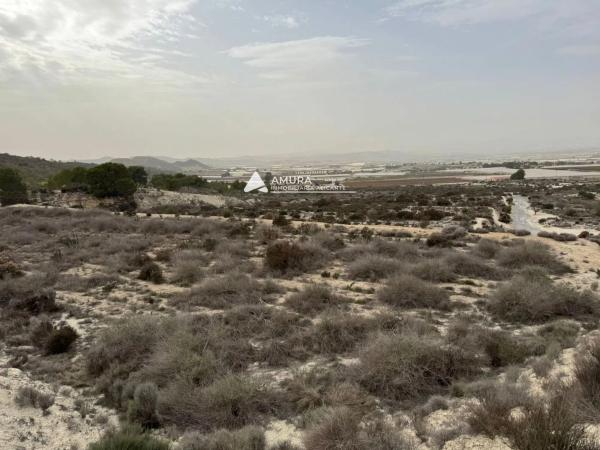 Terreno en avenida dels Banys