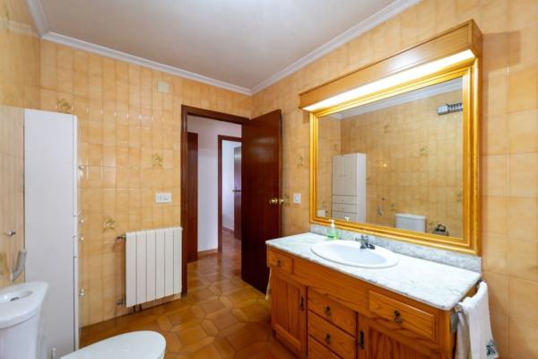 Casa independiente en avenida Villena