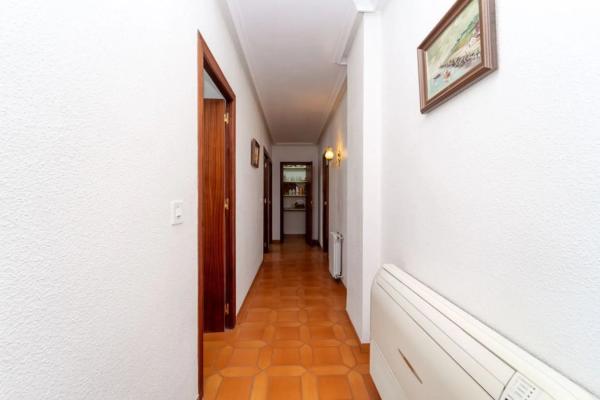 Casa independiente en avenida Villena