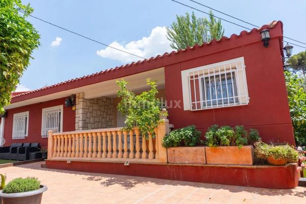 Casa independiente en calle Secanet