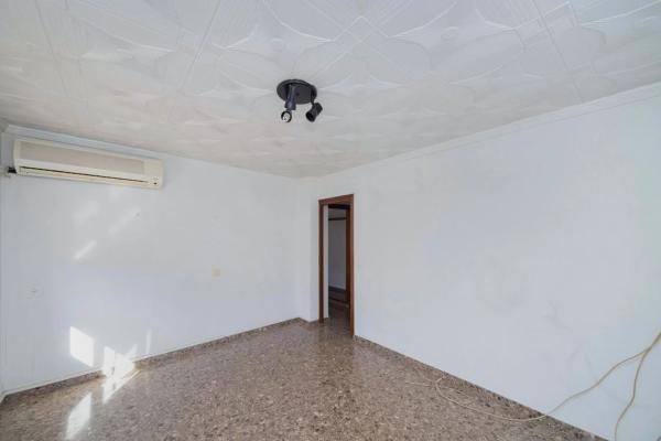 Piso en calle Horno del Vidrio