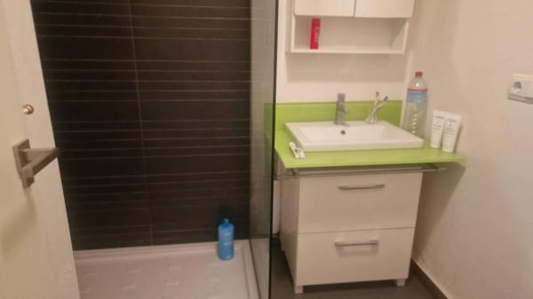 Casa independiente en calle Catral