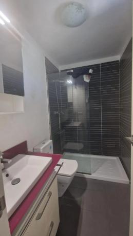 Casa independiente en calle Catral